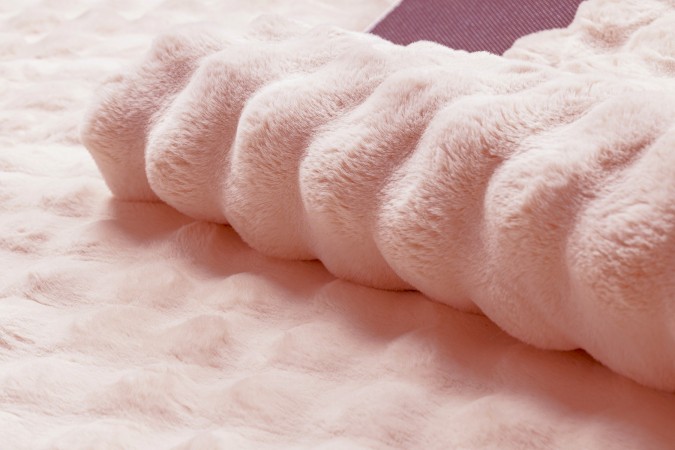 SUPER FLUFFY BUBBLE PINK