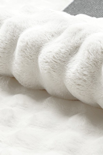Super Fluffy Bubble New White